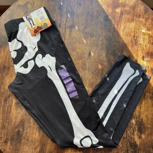 Pumpkins & Potions skeleton leggings. Size: S.